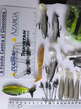 Señuelos vinilos depredadores spinning