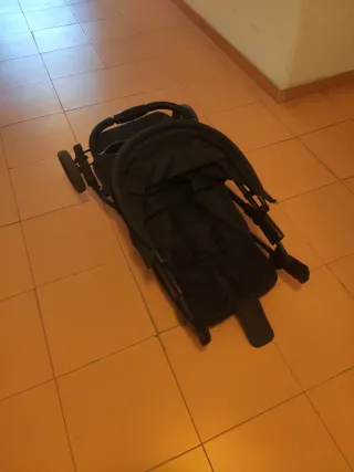 Carro - silla de paseo negro.