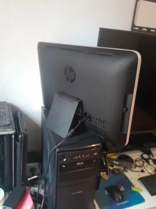 HP TODO EN UNO AMD E1-6015