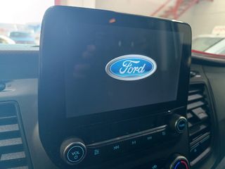 Ford Transit Custom Kombi 2022 9 plazas 74.000 km