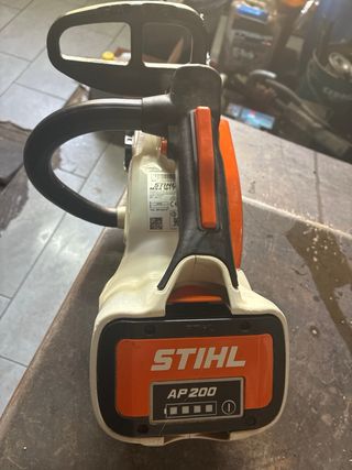Motosierra STIHL MSA 161