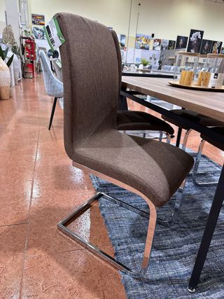 Comedor con 4 sillas