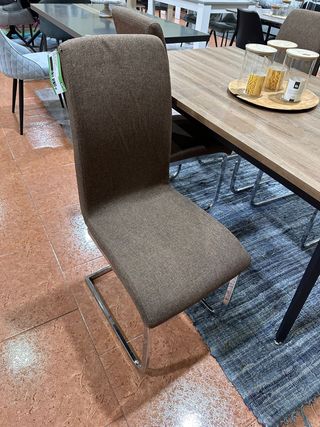 Comedor con 4 sillas