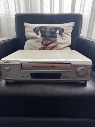 Reproductor VHS Sanyo VHR-M490