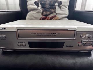 Reproductor VHS Sanyo VHR-M490