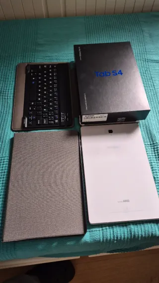 Samsung Tab S4 con teclado y funda