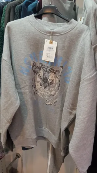 Sudadera Brownie Gris Estampado Tigre