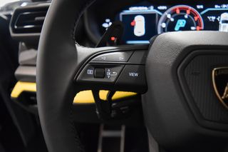 Lamborghini Urus SE 2026