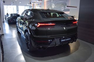 Lamborghini Urus SE 2026