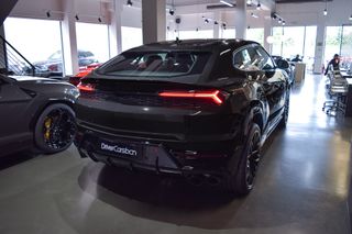 Lamborghini Urus SE 2026