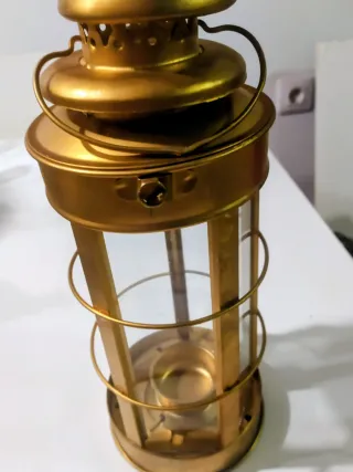 Faroles dorados para colgar o mesa