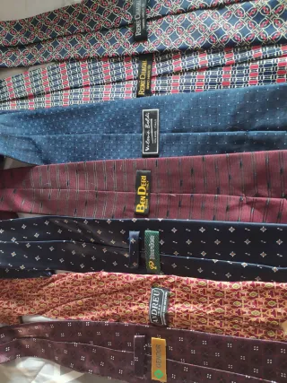 Lote de 7 corbatas de vestir