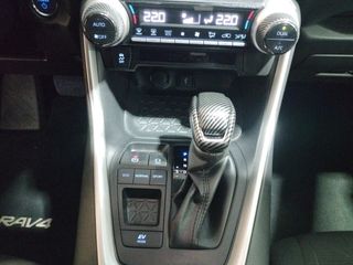 Toyota Rav4 2.5l 220H Style