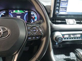 Toyota Rav4 2.5l 220H Style