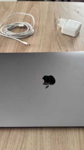 MacBook Air 13 Plata/Gris Espacial