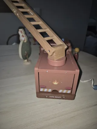 Camión de bomberos de madera para niños, simbolico