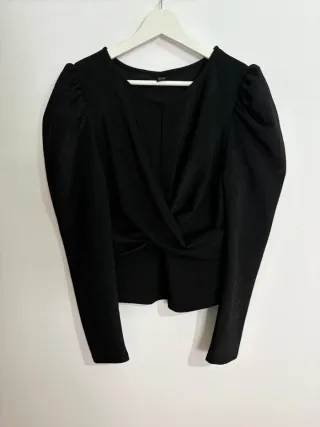 Camiseta negra brillante mujer