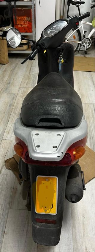 Piaggio Typhoon 50cc Roja