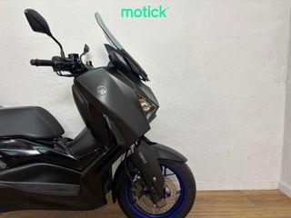 YAMAHA XMAX 125