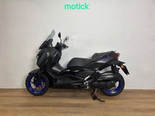 YAMAHA XMAX 125