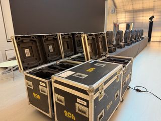 Cabeza Móvil Martin MAC700 Profile