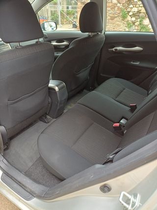 Toyota Auris 2007 1.6 VVTi Sol 5p