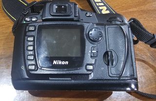 Cuerpo de cámara Réflex Nikon D70s