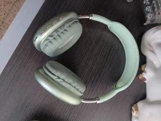 Cascos Inalámbricos Verdes y Plateados