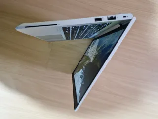 Portatil HP 14" octacore con 16gb