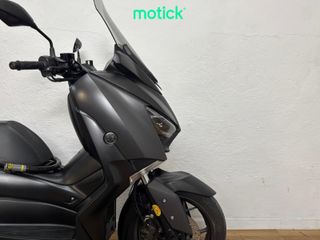 YAMAHA XMAX 125
