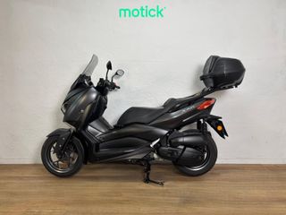 YAMAHA XMAX 125