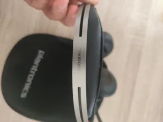 Auriculares Plantronics Negros