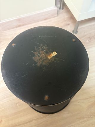 Papelera oficina rejilla metálica negra