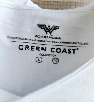 Leggins acampanados beige XL y camiseta blanca