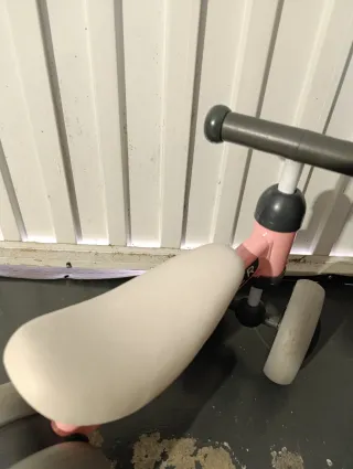 Bicicleta correpasillos rosa Sawyer