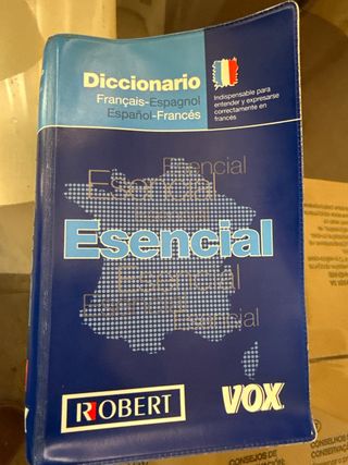 Diccionario Esencial / Essential Dictionary: Fr...
