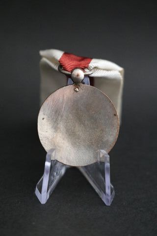 Medalla Cruz Roja Española Banderita Plata