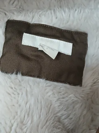 Abrigo verde militar con capucha