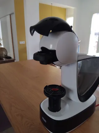 Cafetera Dolce Gusto DeLonghi