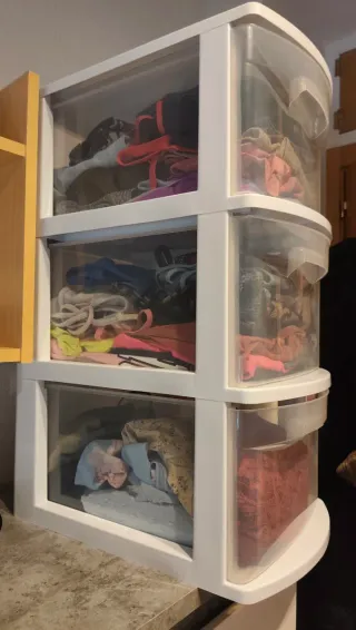 Cajonera de plástico transparente