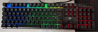 Teclado Gaming Mecánico Trust RGB