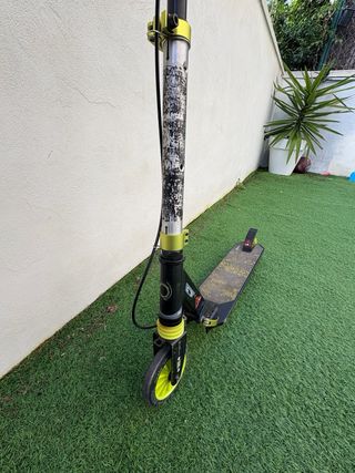 Patinete Oxelo Junior + casco de regalo