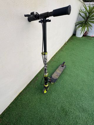 Patinete Oxelo Junior + casco de regalo