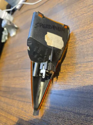 Intermitente trasero izquierdo Peugeot Speedfight