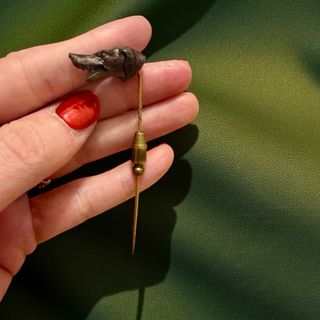 Antica spilla cane scultura fine '800