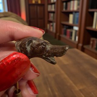 Antica spilla cane scultura fine '800