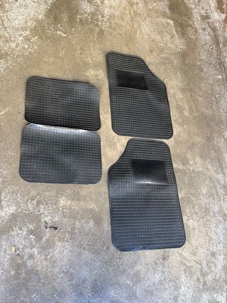 Tappetini in gomma per auto