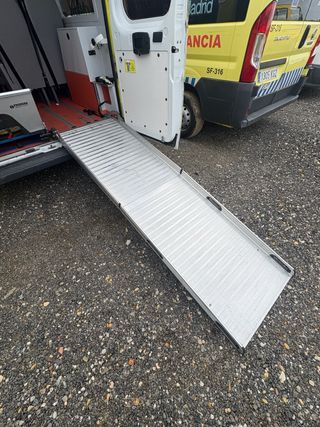 Rampas Plegables para acceso a vehículos.