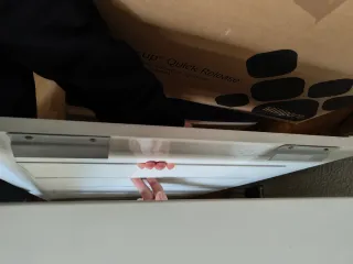 Cubre radiador de madera blanco