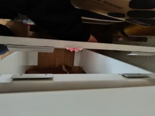 Cubre radiador de madera blanco